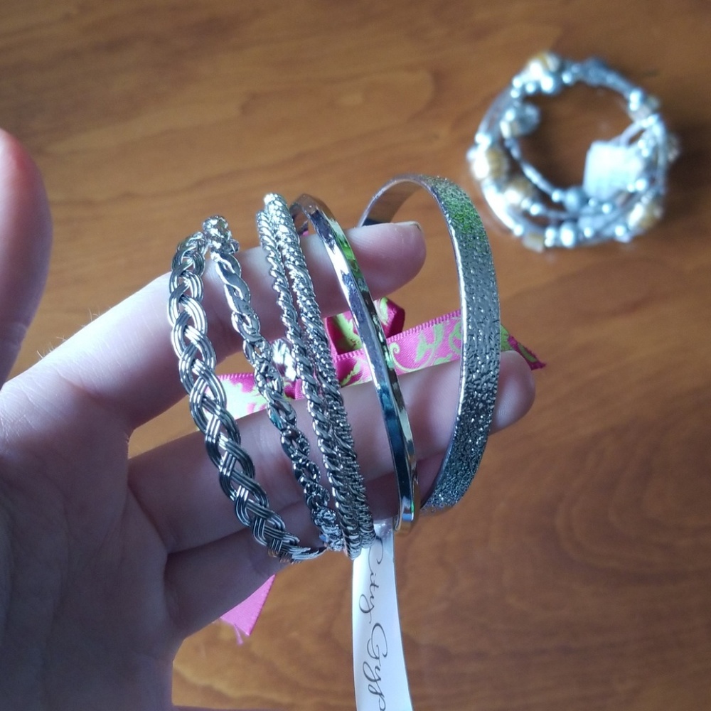NWT bangles - Picture 4 of 4